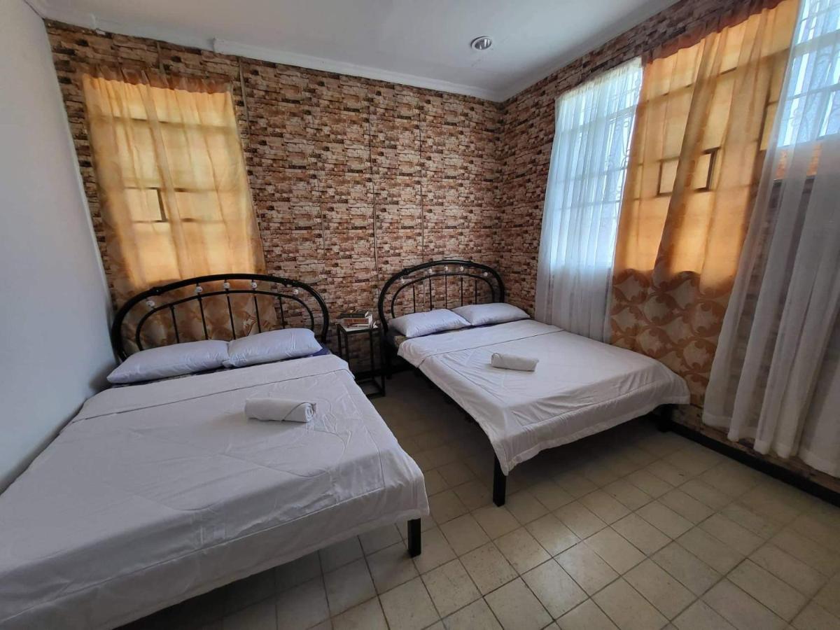 Hiraya Bed And Breakfast Roxas City Esterno foto